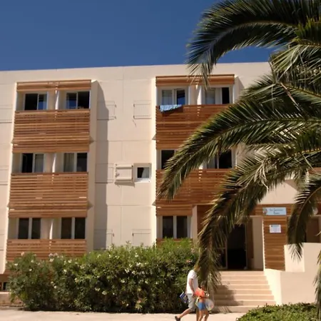 Les Maures 2p4 L'ile D'or *